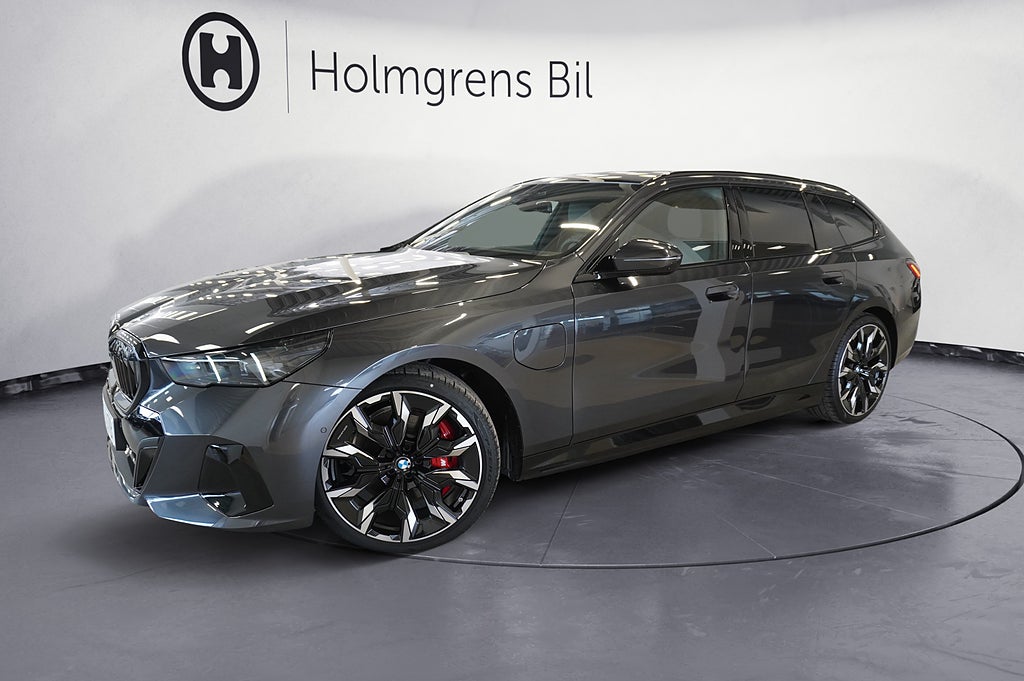 BMW 550 e xDrive Touring M Sport Pro Business Ed Drag DA Pro B W | Ränta