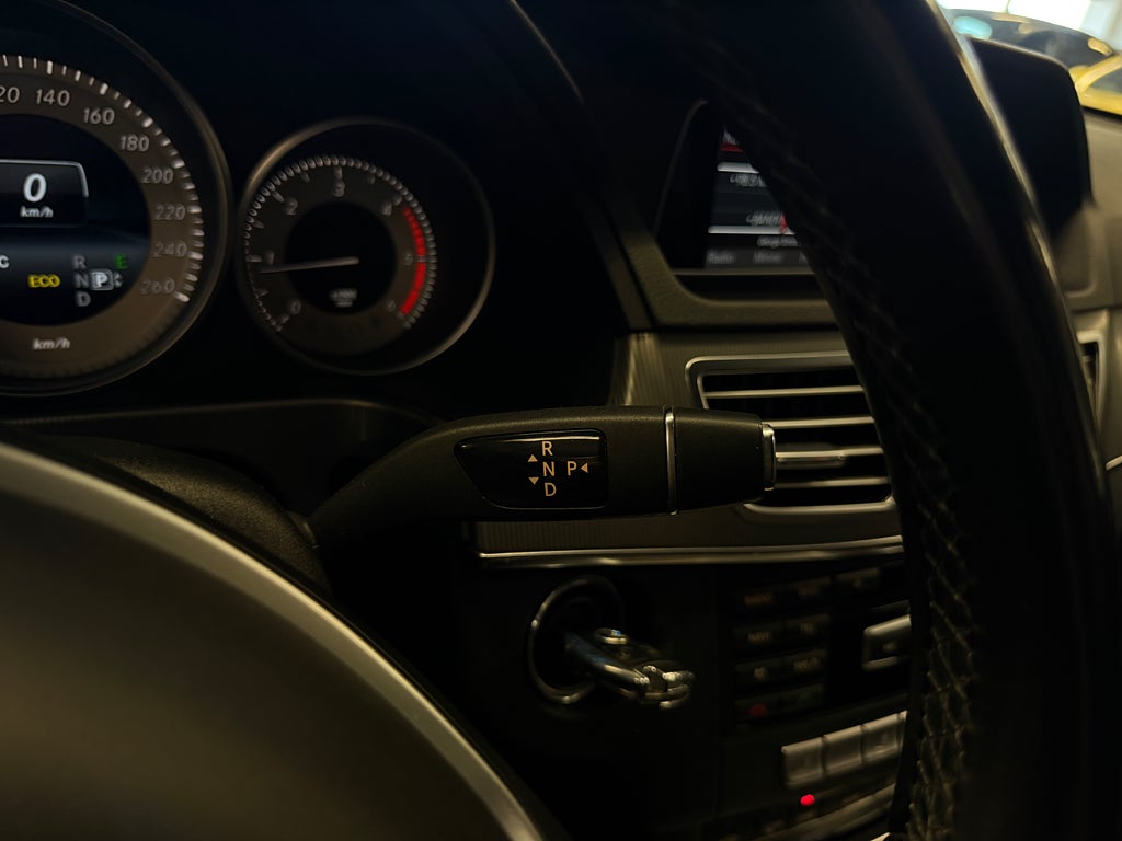 Mercedes-Benz E220 2014 - miniatyr 22