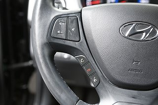 Halvkombi Hyundai i10 12 av 18
