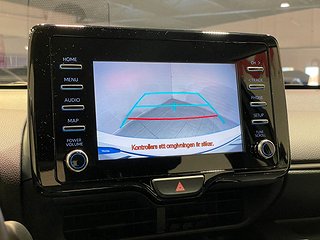 Halvkombi Toyota Yaris 19 av 22