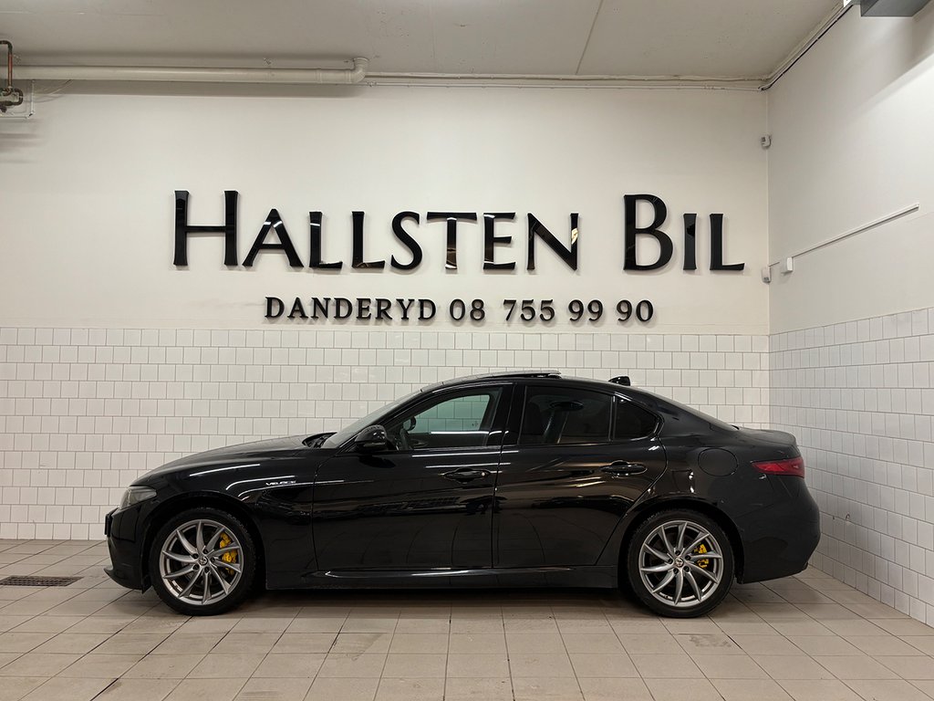 Alfa Romeo Giulia 2.0 Turbo 16V Q4 Veloce Pano Harman Skinn 