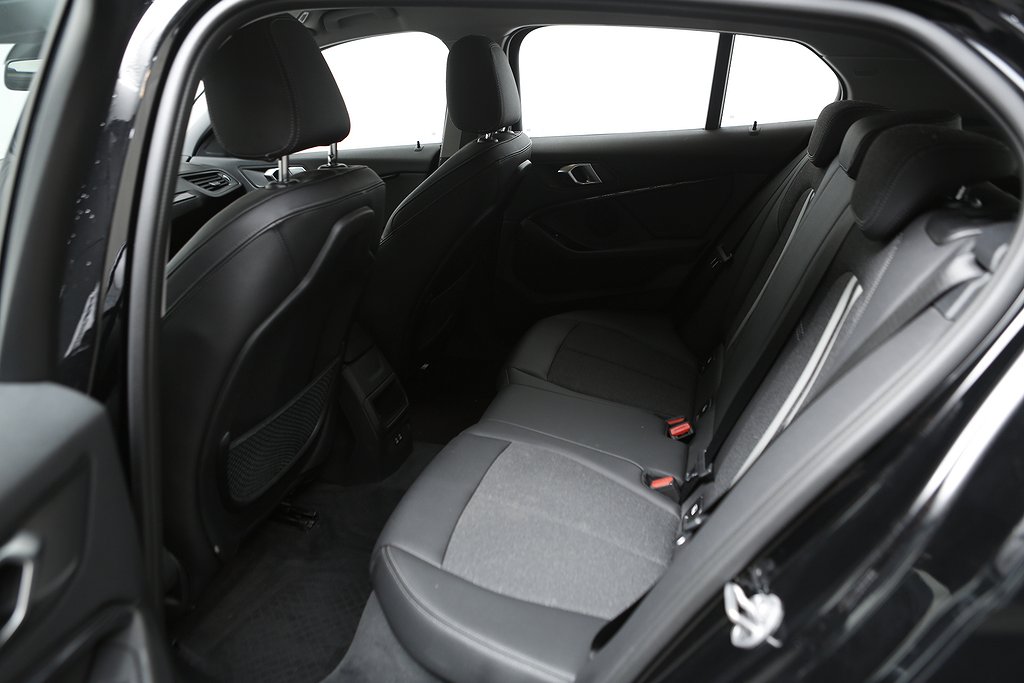 BMW 118I 136hk Sport line Leasbar 2022
