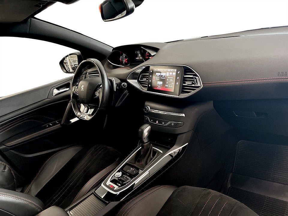 Bild på Peugeot 308 GT 5D 2.0 BHDi 180hk Aut NAVI