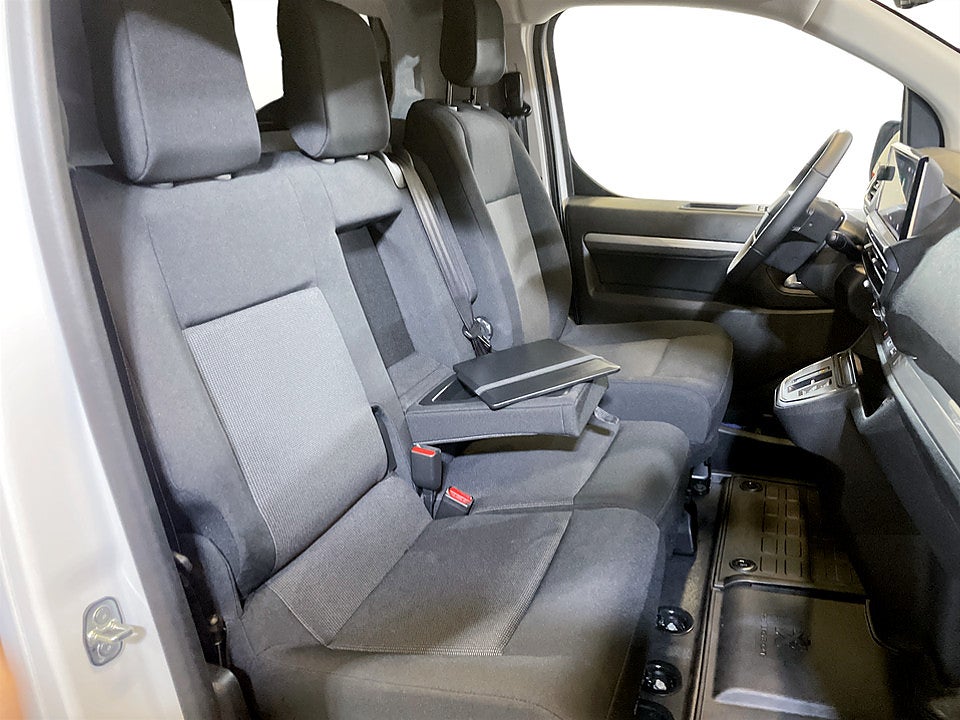 Bild på Peugeot Expert Plus 150hk Aut L2 - EDITION! Värmare & Dragkrok