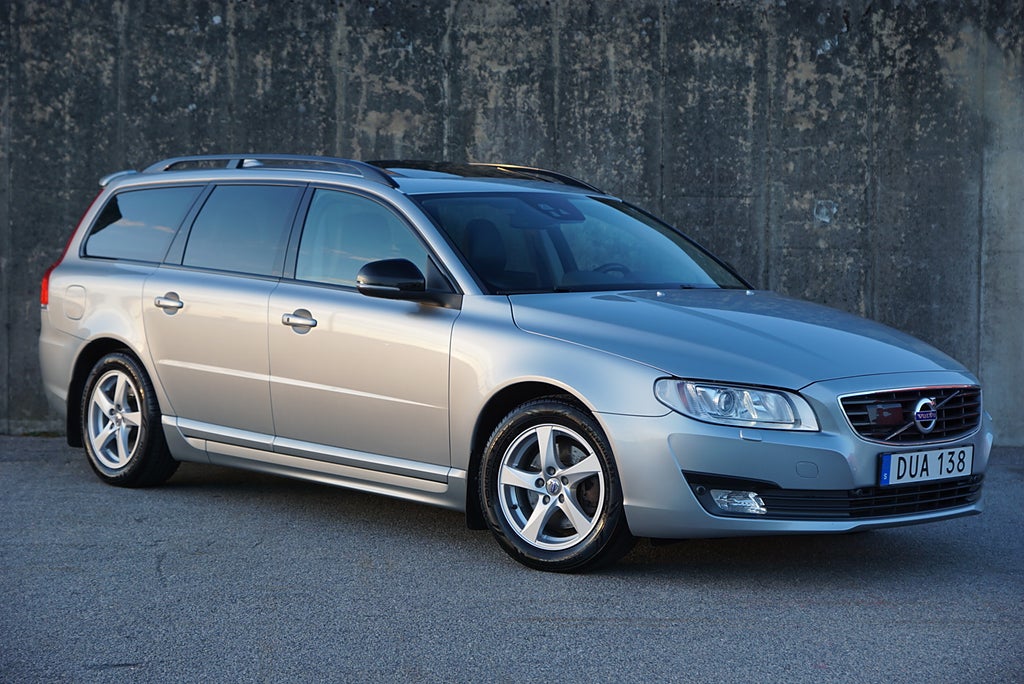 Volvo V70 T4 Classic Dynamic Edition|Lucka|Drag|Adaptiv farth|