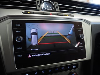 Kombi Volkswagen Passat 19 av 24