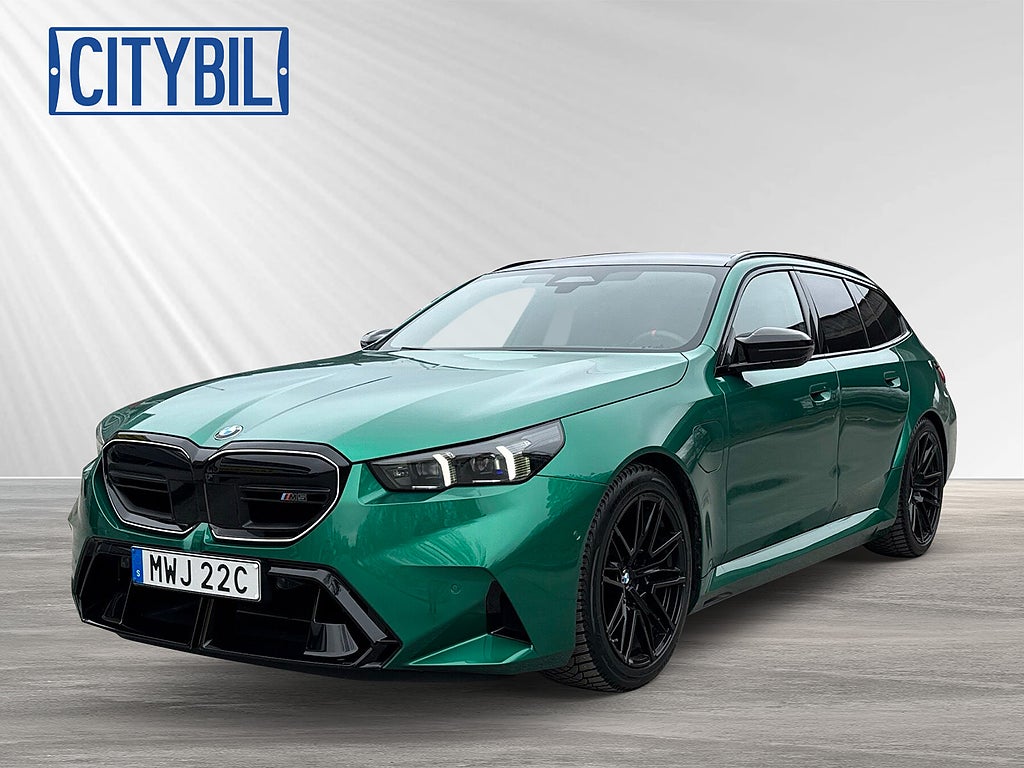 BMW M5 Touring 727hk xDrive - Drag - Panorama - 1 ägare - Moms