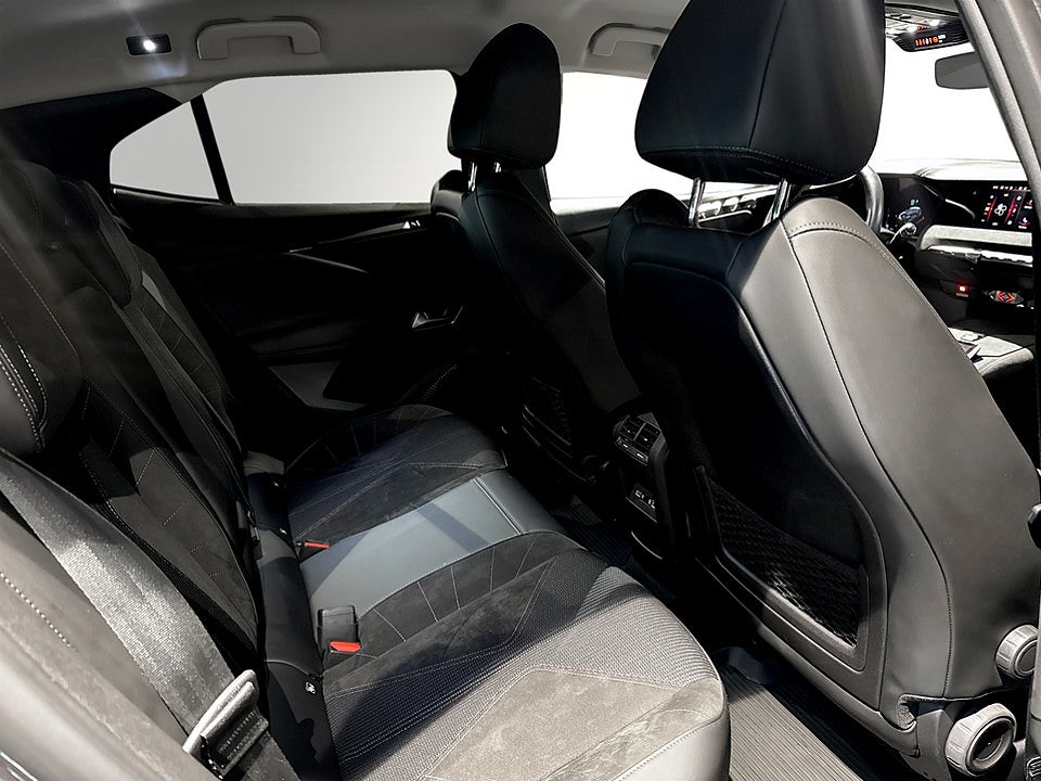 Bild på DS 4 E-Tense P.Line+ 225hk Aut INK. TRYGGHETSPAKET