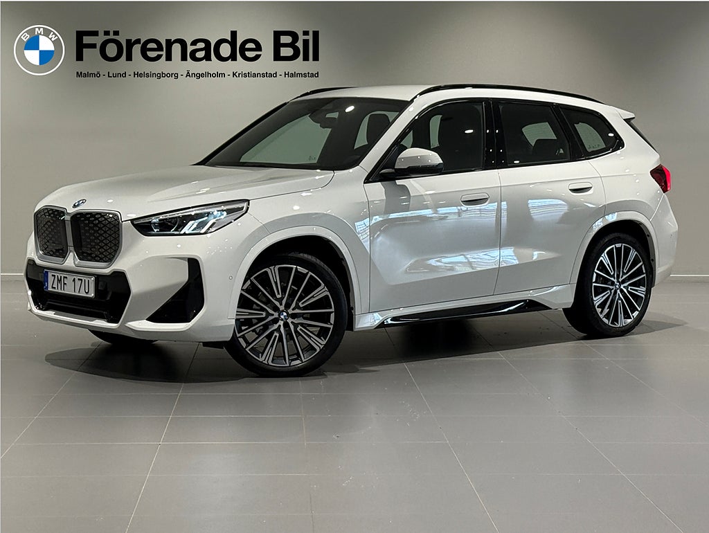 BMW iX1 eDrive20 M Sport Active Edition Drag Rattvärme 20" 