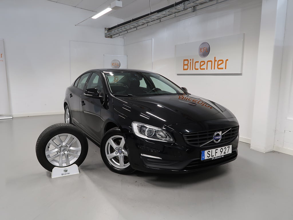 Volvo S60 *KFL 10 år 2,99%* T3 Classic V-Däck ingår Värmare-VoC-Rattvärm