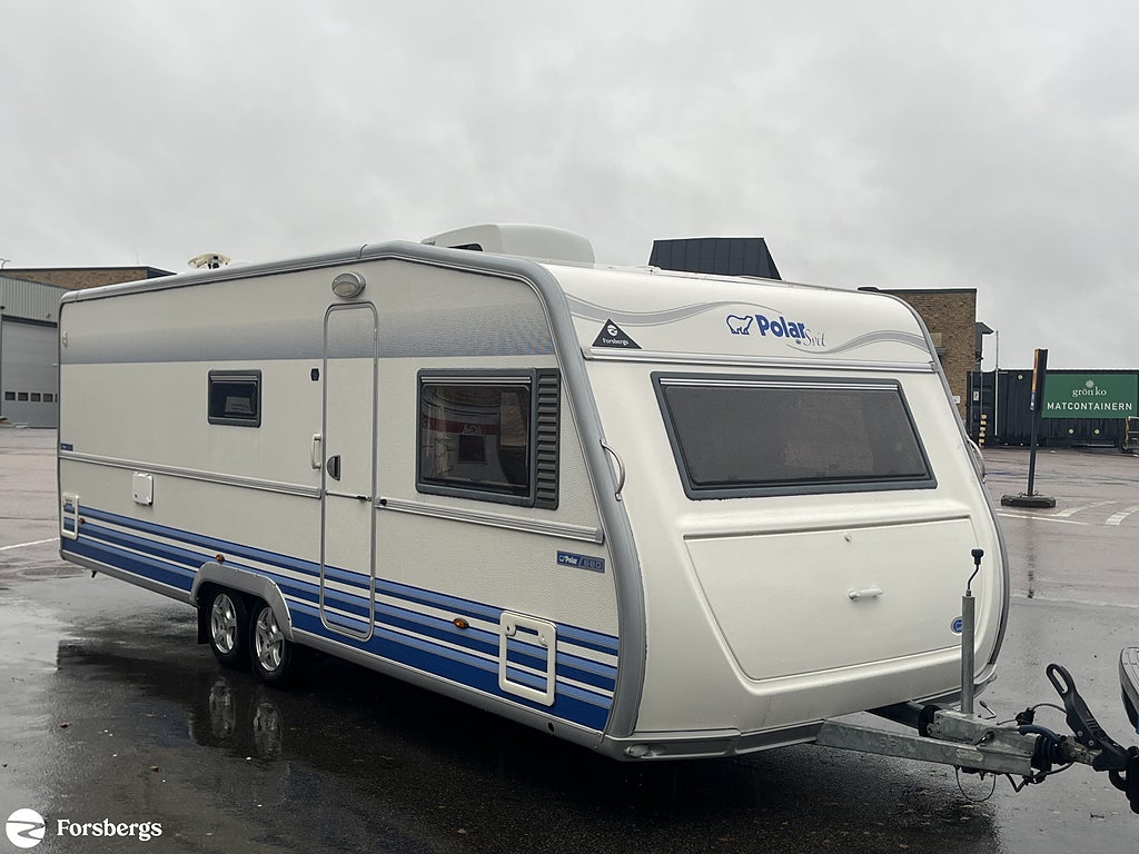 Polar 680 Svit - Överbäddskåp / AC