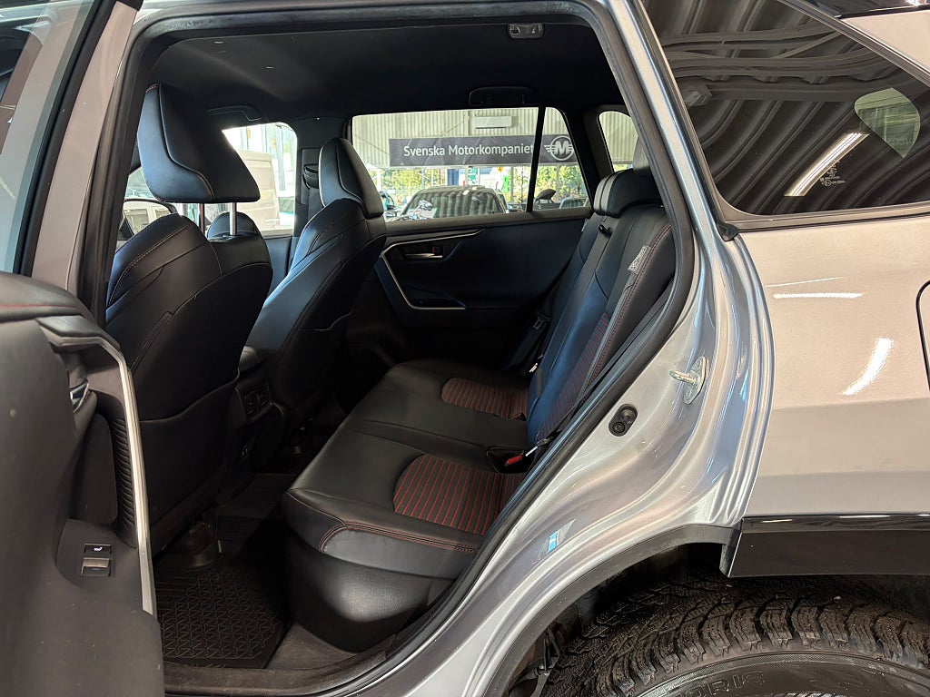 Toyota RAV4 2021 - miniatyr 10