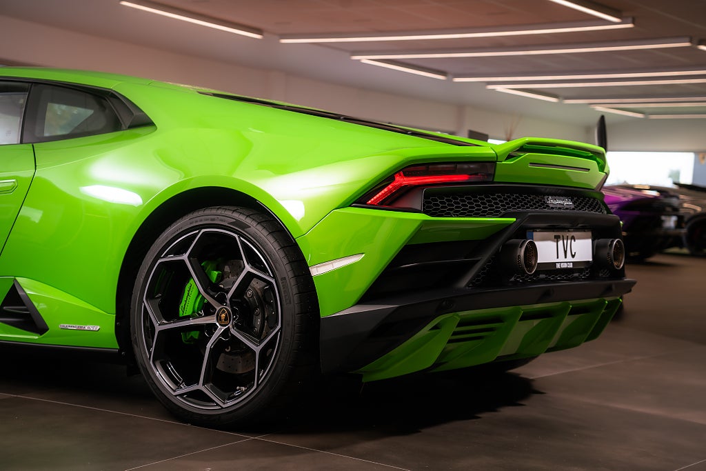 Gallery image 16 of 19