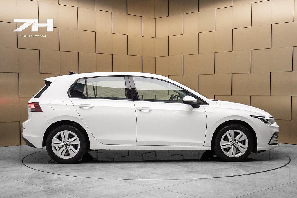 Volkswagen Golf 1.0 eTSI / Cockpit / Backkamera / Farthållare /