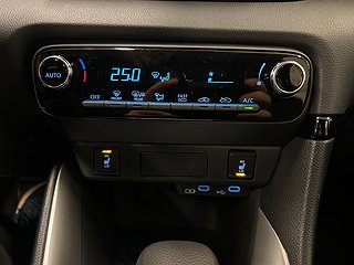 Mazda 2 Hybrid Centre Line Kamera/Psens/CarPlay/10ÅrsGaranti