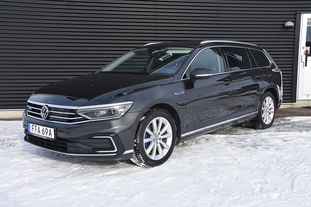 Volkswagen Passat Sportscombi GTE 1.4 TSI Drag, Värmare, Executive Euro 6
