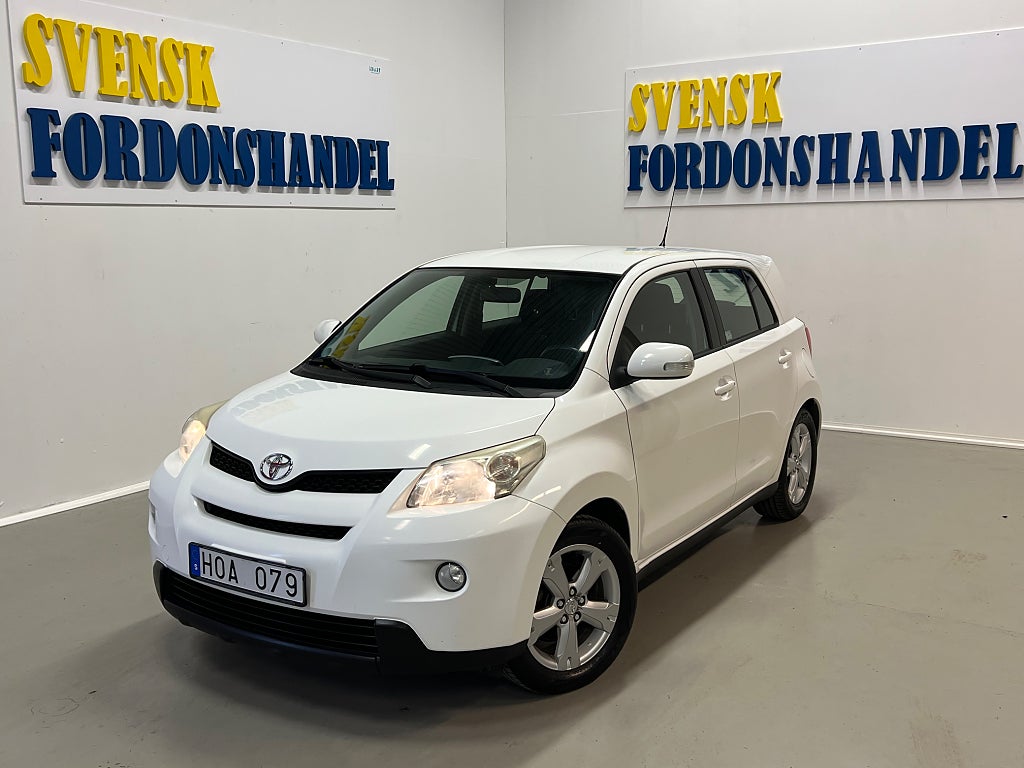 Toyota Urban Cruiser 1.33 Dual VVT-i (Dragkrok) Motorvärmare Nybesiktigad