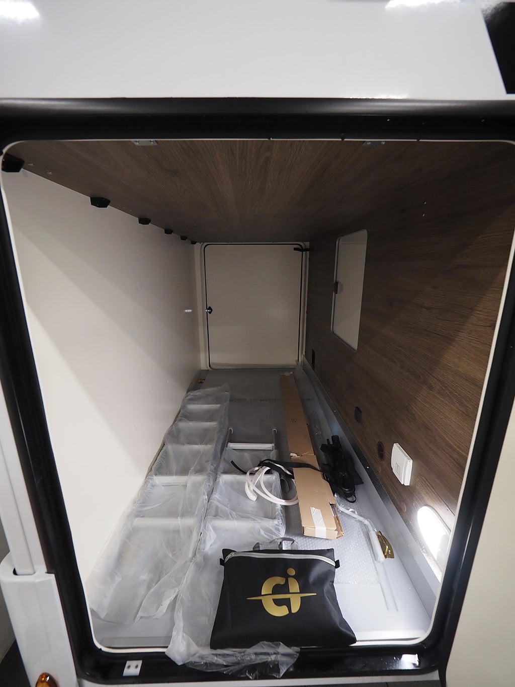 Ci Magis 87 XT Markis Taksäng Långbäddar AUT 2026