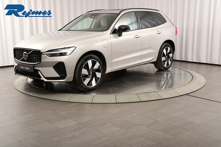 Volvo XC60 Recharge T6 II Plus Dark Edition.