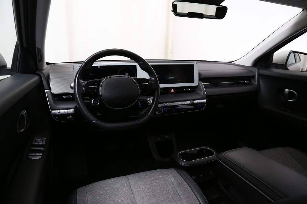 Hyundai IONIQ 5 72.6 kWh AWD Essential 20” Soltak