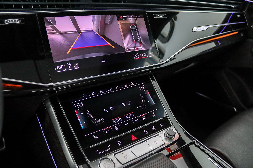 Audi Q8 50 TDI Quattro S Line Matrix B&O Panorama Dragkrok