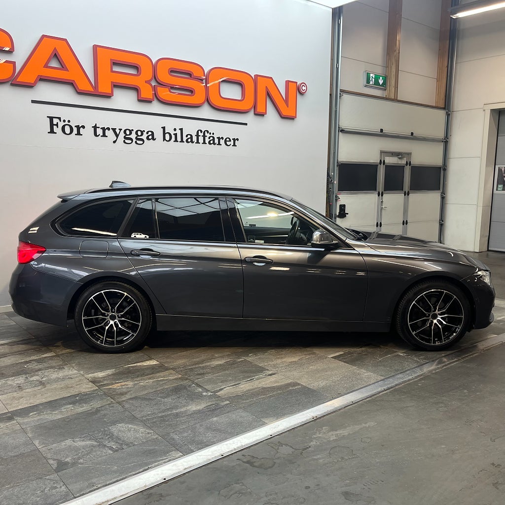 BMW 320D 4,99% Touring Sport line Backkamera Drag Rattvärme