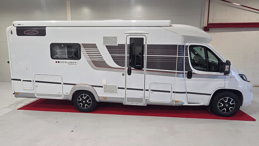 LMC Cruiser T712 Premium