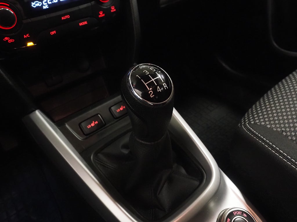 Suzuki Vitara 1.6 VVT 120hk AllGrip 4x4 Exclusive Backkamera ACC 2018