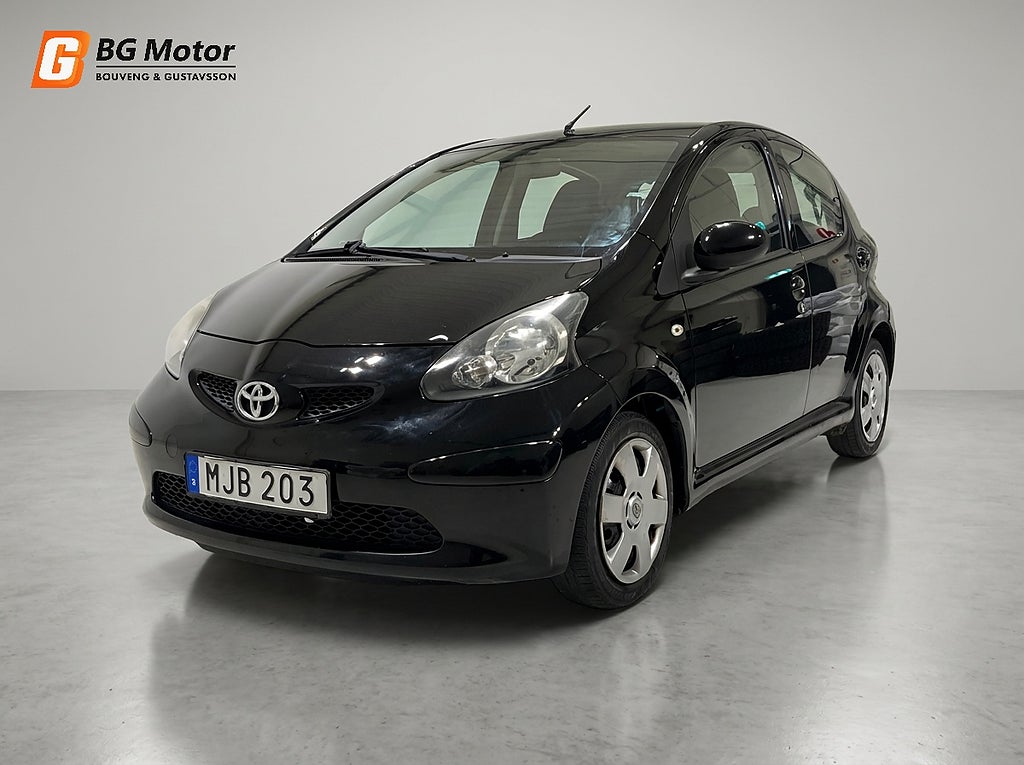 Toyota Aygo 5-dörrar 1.0 VVT-i 68HK Låg skatt/AUX