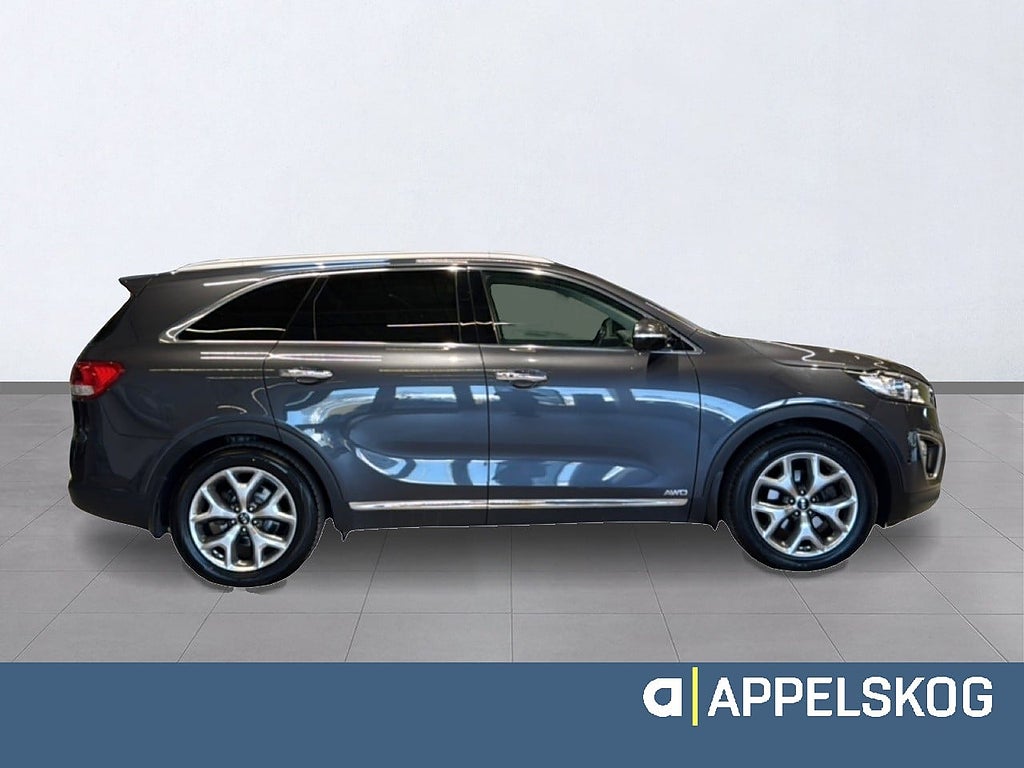Kia Sorento 2.2 CRDi AWD |DRAG|PANORAMA|7-SITS|RÄNTA 3,99%|V-HJUL| thumbnail
