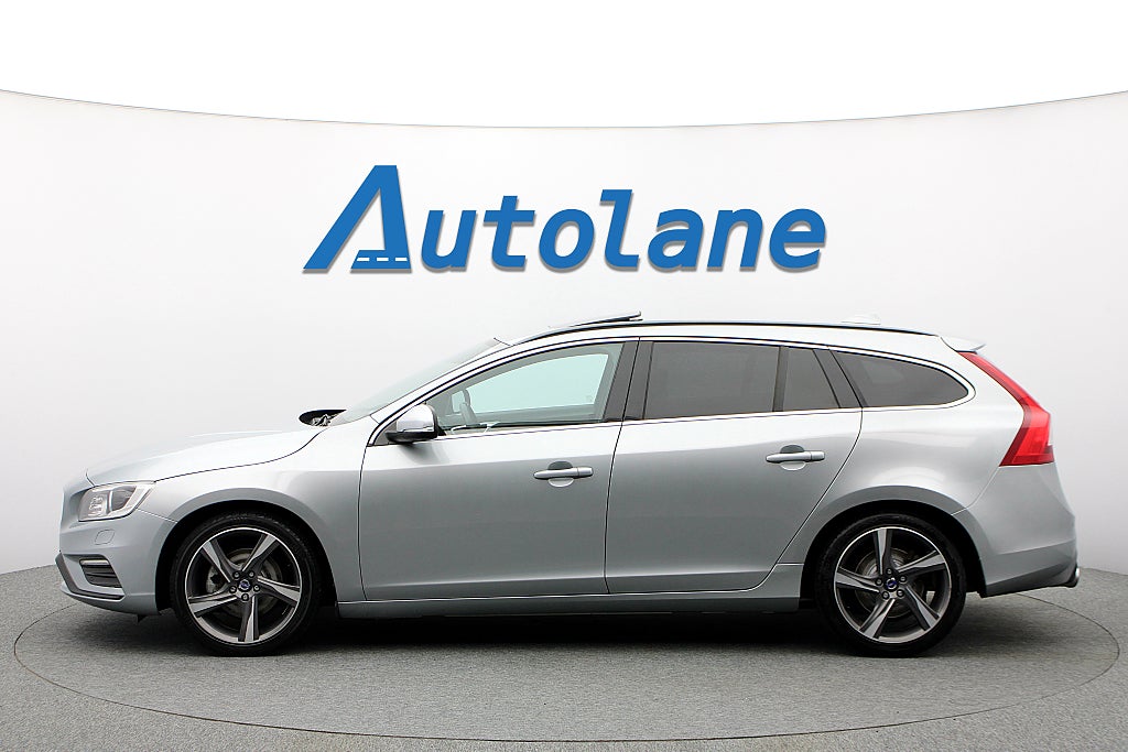 Volvo V60 T3 R-Design Taklucka, Adaptiv, Minne, Drag 150hk