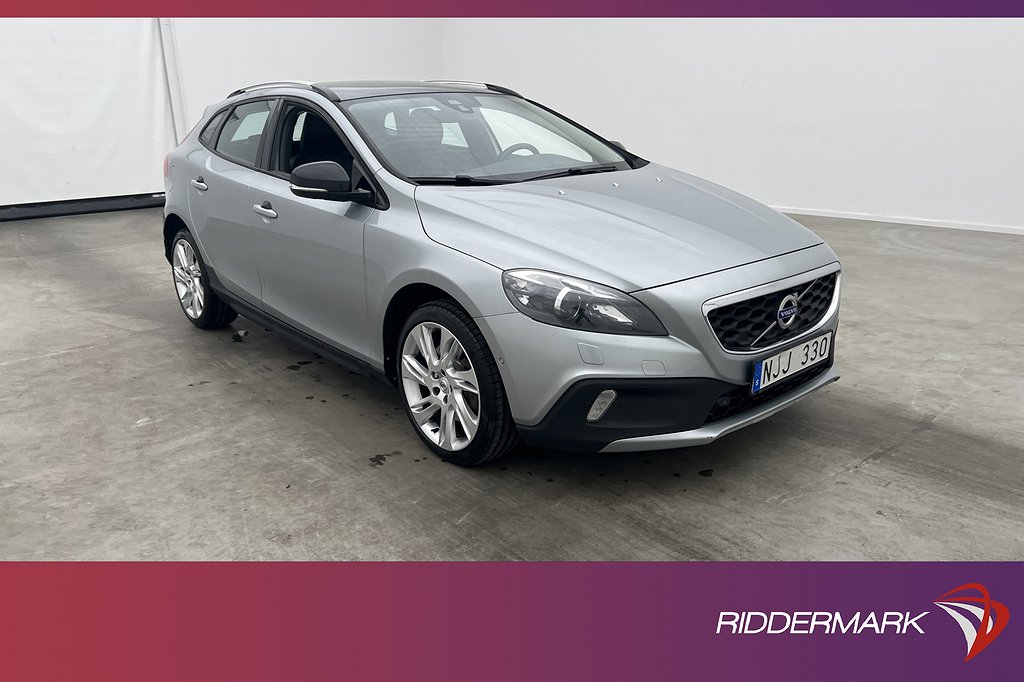 Volvo V40 Cross Country T4 AWD Summum VOC Pano Skinn Drag