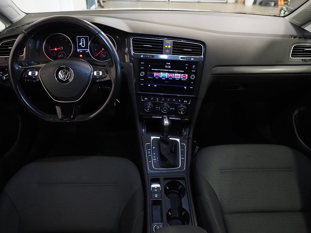 Volkswagen Golf I 5-dörrar 1.0 TSI 115hk Automat Pluspkt Dragkrok P-Sen 2019