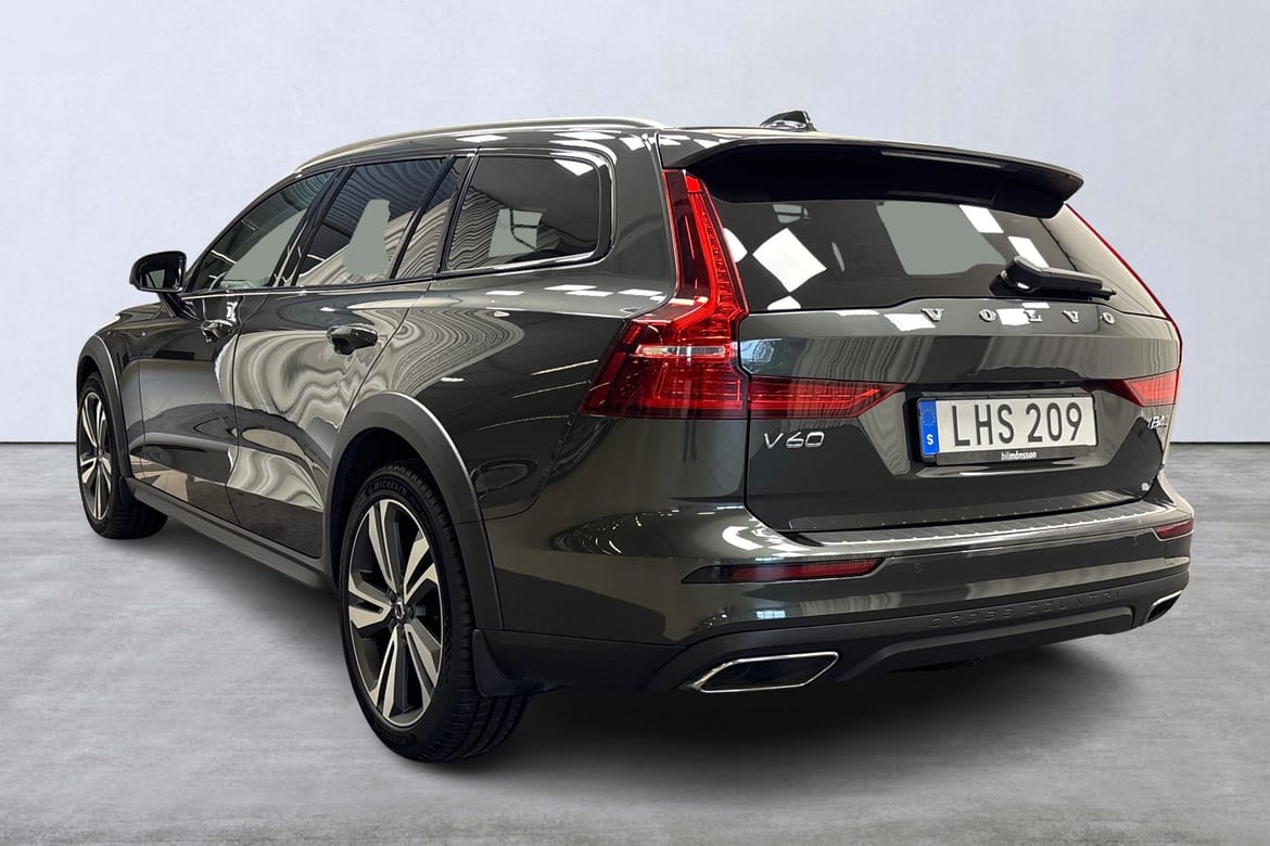 Volvo V60 Cross Country 2021, kuva 4/10
