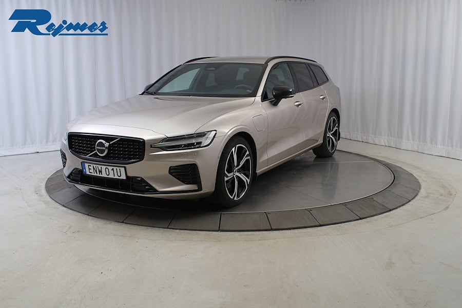 Volvo V60 T6 Plus Dark Edition