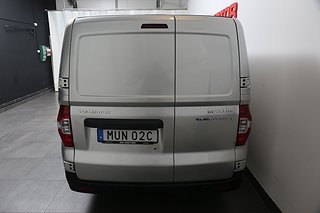 Transportbil - Skåp Maxus e-Deliver 3 3 av 13