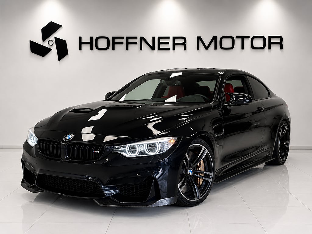 BMW M4 Coupé DCT KERAMISKA HEADUP H&K GPS B-KAM PDC KOLFIBER
