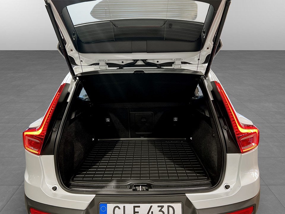 Bild på Volvo XC40 Momentum T3 163hk Aut - B-KAMERA, EL-BAKLUCKA