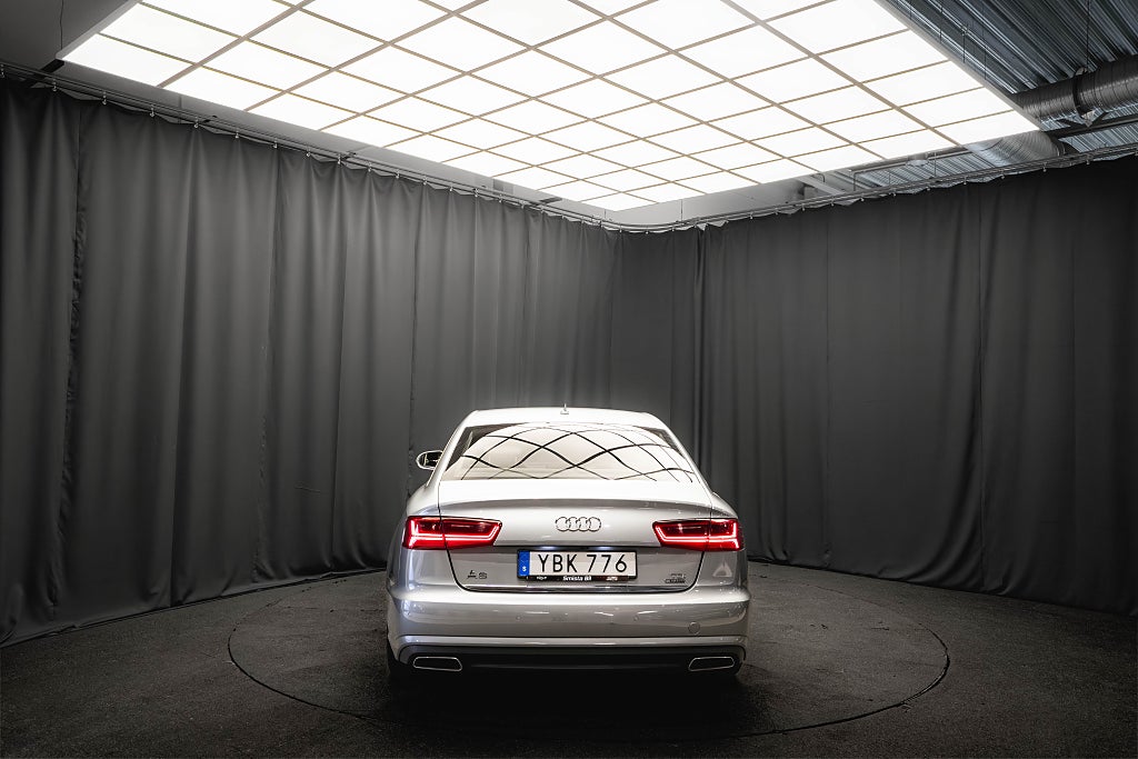 Audi A6 TDI V6 272hk QUATTRO LUFT D-VÄRM LÄDER 360° 1-ÄGARE