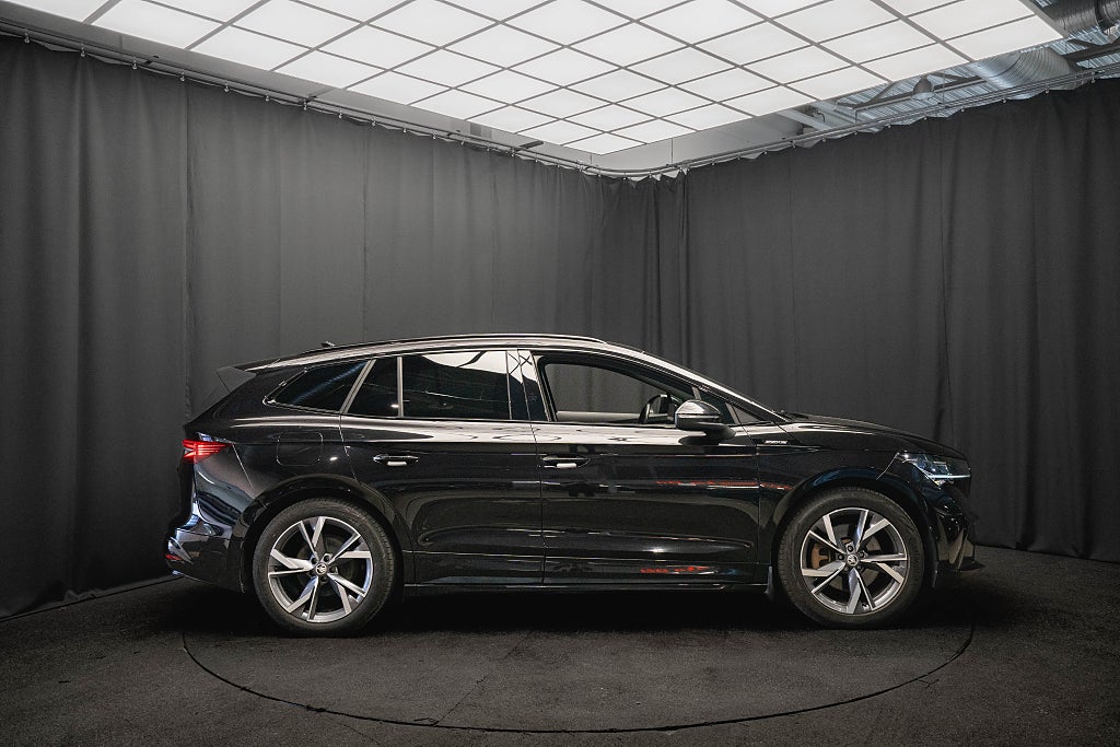 Skoda Enyaq iV 80 SPORTLINE DRAG KAMERA ELSTOL 1-ÄGARE MOMS 204hk