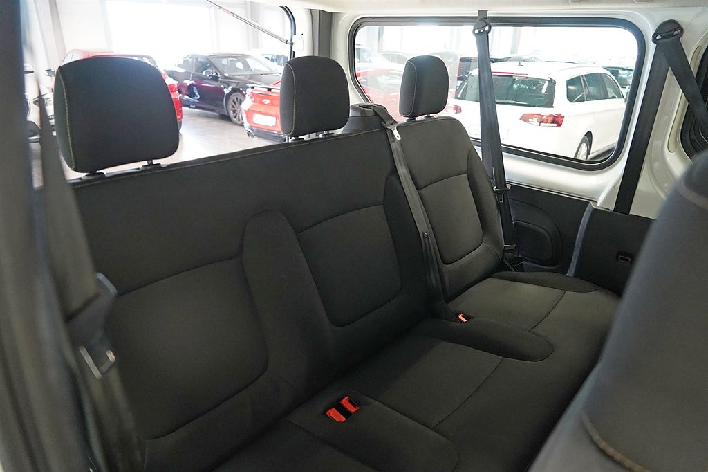 Renault Trafic 2019 - miniatyr 12