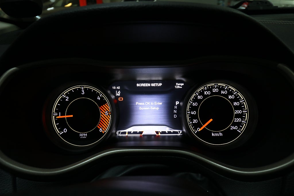 Jeep Cherokee 2015 - miniatyr 10