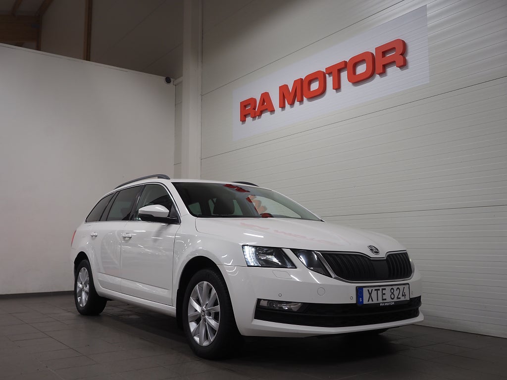 Skoda Octavia Kombi 2.0 TDI 4x4 Ambition D-Värm Dragkrok PDC 2018