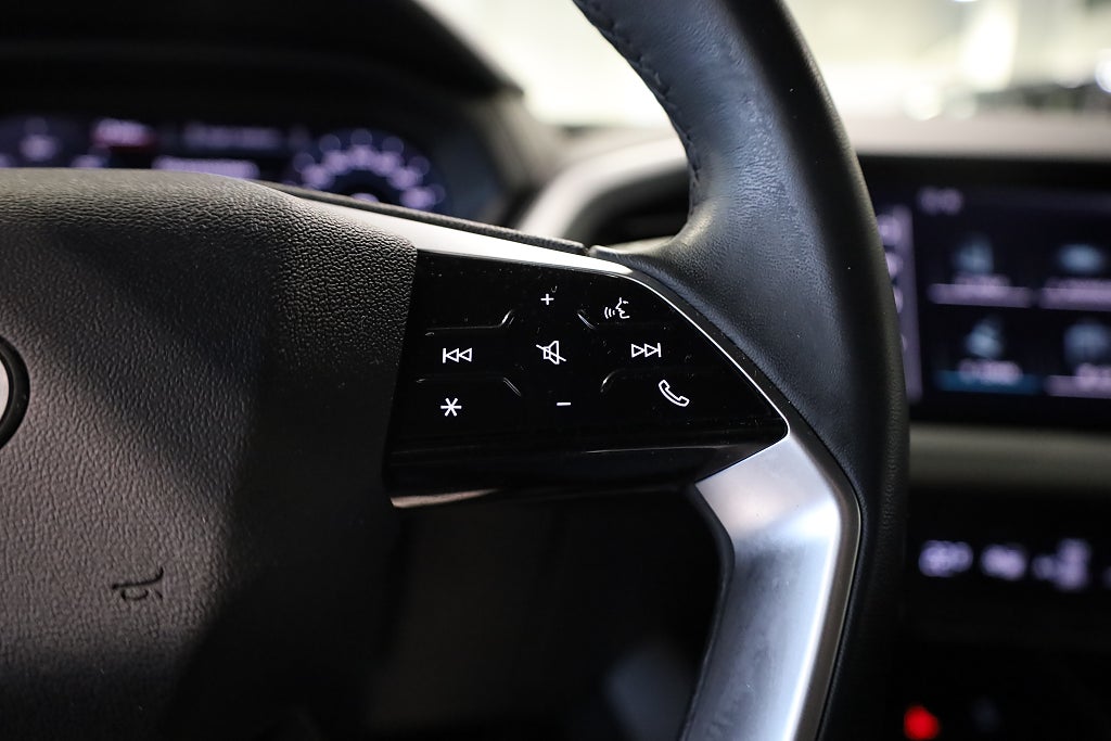 Audi Q4 E-Tron e-tron Proline CarPlay Värmare PDC Leasbar 2023