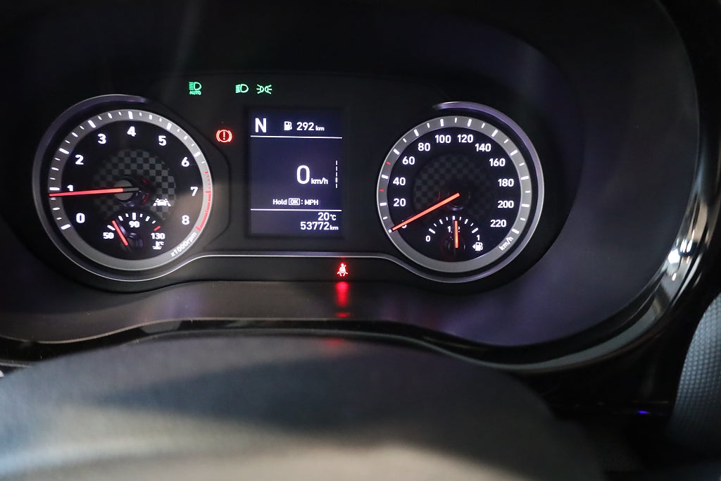 Hyundai i10 1.0 blue AMT Essential CarPlay Rattvärme Leasbar 2022