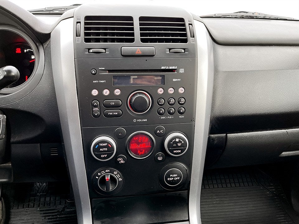 Bild på Suzuki Grand Vitara 5D 2.4 169hk 4WD - MOTORVÄRMARE