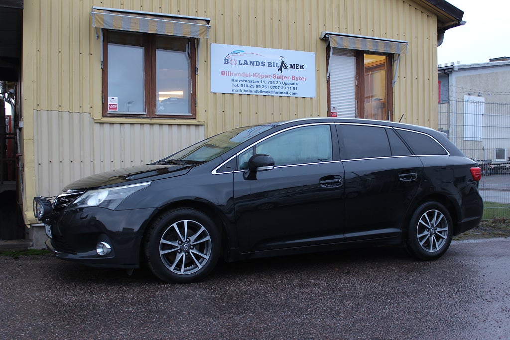 Toyota Avensis Kombi 2.0 D-4D Business(Dragkrok)Ny Servad
