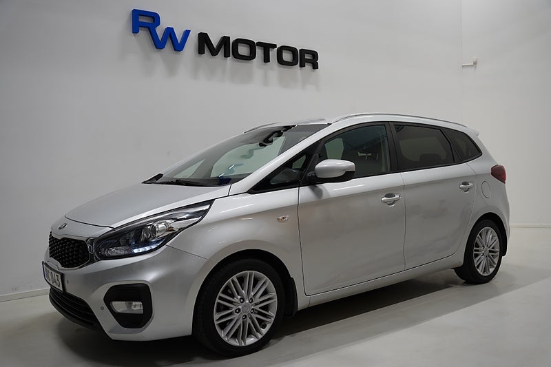 Minibuss Kia Carens 1 av 21