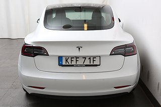 Sedan Tesla Model 3 7 av 23