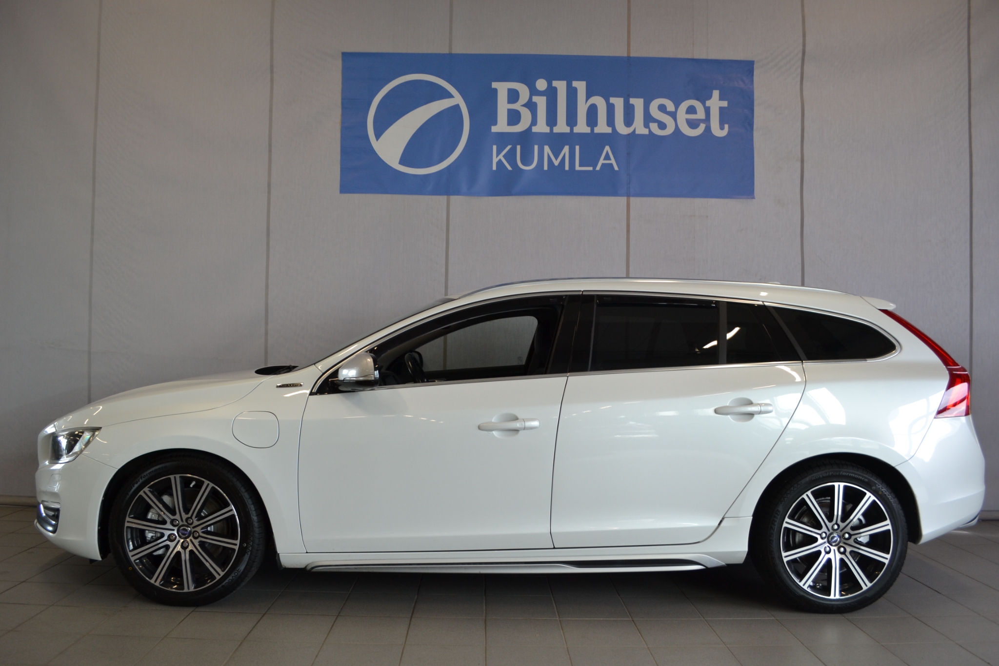 Volvo V60 2015, bild 2/42